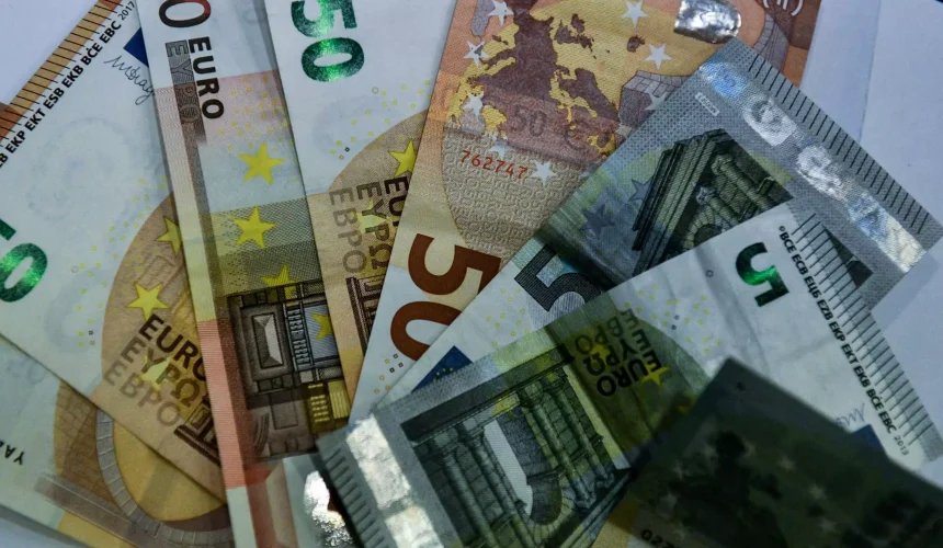 Πρόστιμα 670.000 ευρώ σε dovalue και Cepal από το υπουργείο Ανάπτυξης